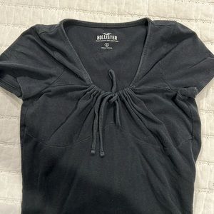 Hollister Co. Short Sleeve Keyhole Tie Cropped Tee - Black - S